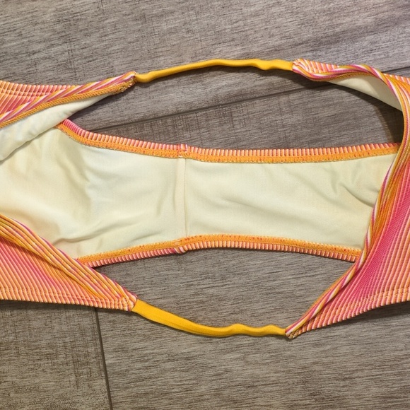 NWOT size medium Vibrant Yellow and Pink Bikini Set cupshe - Picture 5 of 8